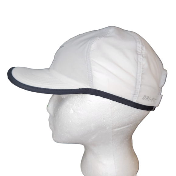 Two Nike Dri-fit Featherlight Strapback Running Hats Lightweight Breathable Caps - Picture 8 of 11